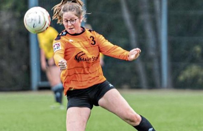 Die Kleinglattbacherin Anna Winkler ist in der Abwehr eine der Stützen des Faustball-Erstligisten TSV Calw. Foto: privat