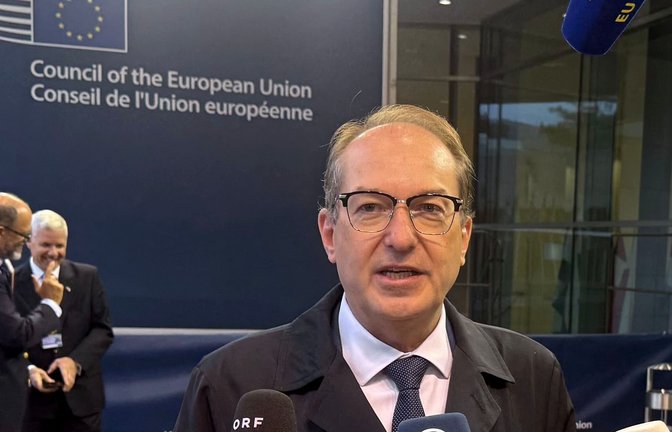 Bundesinnenminister Alexander Dobrindt (CSU) gibt vor dem Treffen der EU-Innenminister ein Statement. (zu dpa: «Migration als Waffe? EU diskutiert Spielraum bei Asylrecht»)<span class='image-autor'>Niklas Treppner/dpa</span>