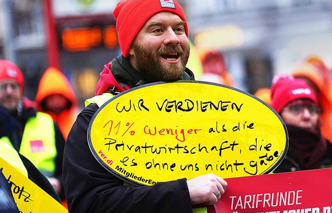 Verdi lässt die erste Warnstreikwelle durchs Land rollen (hier eine Aktion in dieser Woche in Hamburg).<span class='image-autor'>Foto: dpa/Marcus Brandt</span>
