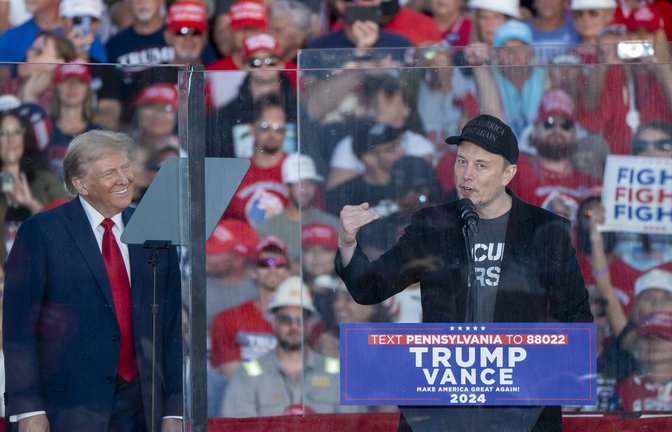 Der Tesla-Gründer Elon Musk (r.) wird in einer Regierung Trump eine mächtige Rolle spielen.<span class='image-autor'>Foto: IMAGO/USA TODAY Network//Jasper Colt</span>