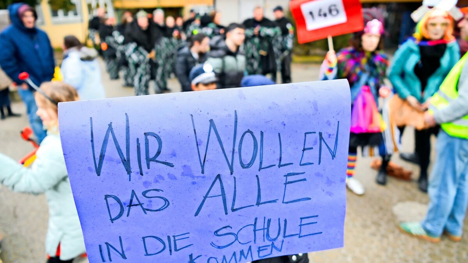 Die Lage an den Schulen hat sich im Gegensatz zum Februar, als dieser Protest stattfand, deutlich gebessert.Foto: Lichtgut/Max Kovalenko