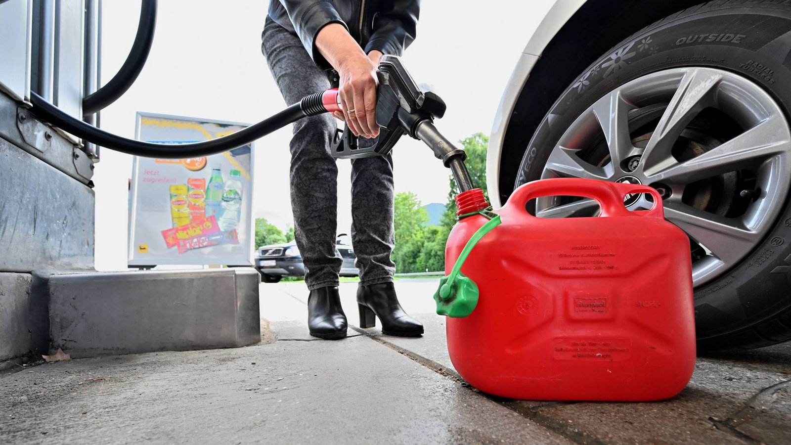 Wenn fossile Energien wie Öl oder Gas verbrannt werden, schadet das dem Klima.Foto: Imago Images/Rolf Poss Wenn fossile Energien wie Öl oder Gas verbrannt werden, schadet das dem Klima.Foto: Imago Images/Rolf Poss