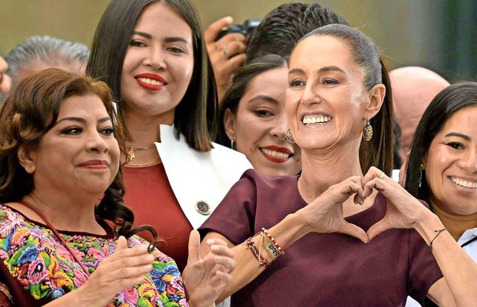 Claudia Sheinbaum ist Wunschkandidatin des derzeit regierenden linksgerichteten Präsidenten Andrés Manuel López Obrador und  gilt als Favoritin. <span class='image-autor'>Foto: AFP/Alfredo Estrella</span>