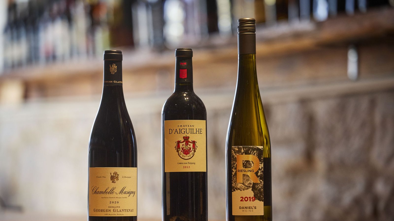 Hier stehen Burgunder-Flasche, Bordeaux-Flasche und Schlegel-Flasche in Reihe.Foto: Gottfried Stoppel/Gottfried Stoppel Hier stehen Burgunder-Flasche, Bordeaux-Flasche und Schlegel-Flasche in Reihe.Foto: Gottfried Stoppel/Gottfried Stoppel