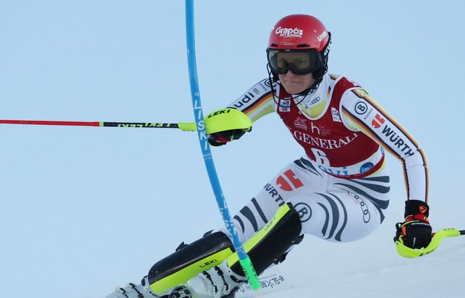 Erneut Vierte im Slalom: Lena Dürr.<span class='image-autor'>Foto: Alessandro Trovati/AP/dpa</span>