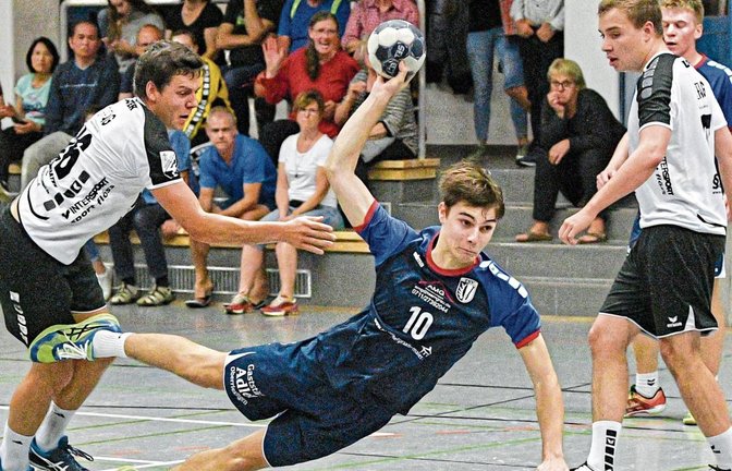Lukas Stefani (Mitte) muss in der Offensive viel Verantwortung tragen, da Michael Bosch dem TSV Oberriexingen fehlen wird.  Foto: Leitner