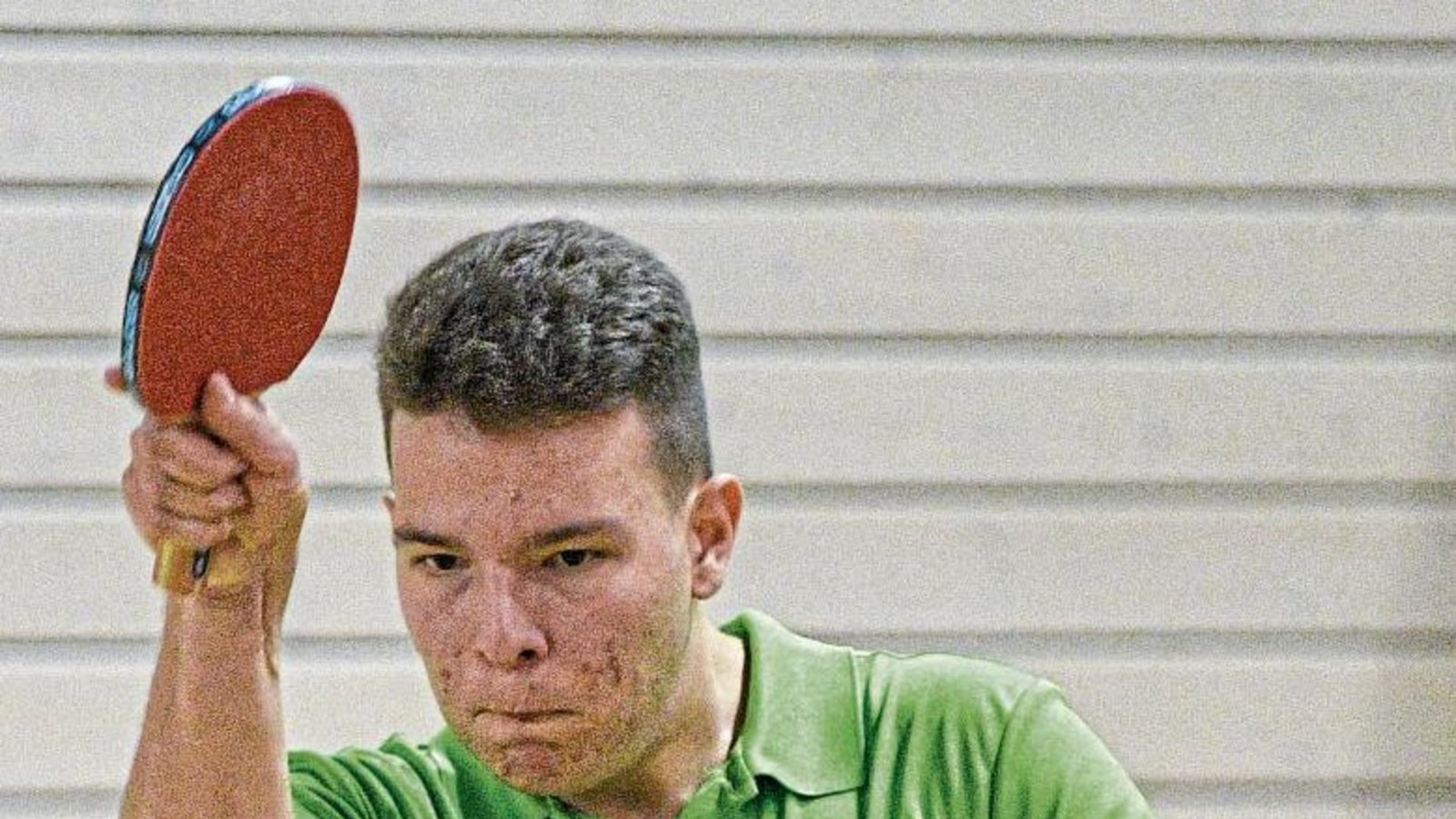 Tim Greif, aber auch Fritz Kasper waren maßgeblich daran beteiligt, dass der TSV Hochdorf das Duell der beiden Bezirksligarückkehrer gegen den TSV Großglattbach für sich entschied. Foto: Leitner Tim Greif, aber auch Fritz Kasper waren maßgeblich daran beteiligt, dass der TSV Hochdorf das Duell der beiden Bezirksligarückkehrer gegen den TSV Großglattbach für sich entschied. Foto: Leitner