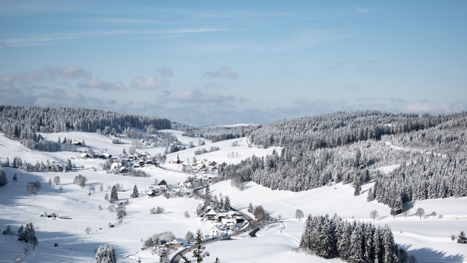 Vor allem im Schwarzwald gibt es viel Schnee diese Woche.Foto: Wirestock Creators / shutterstock.com Vor allem im Schwarzwald gibt es viel Schnee diese Woche.Foto: Wirestock Creators / shutterstock.com