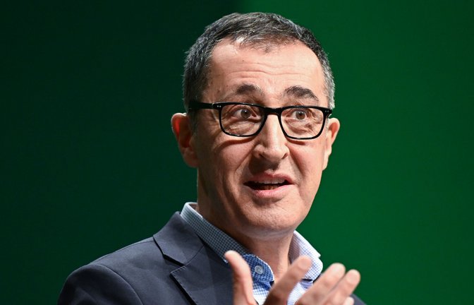 Cem Özdemir sagt dem Antisemitismus an Schulen den Kampf an. (Archivbild)<span class='image-autor'>Foto: dpa/Bernd Weißbrod</span>