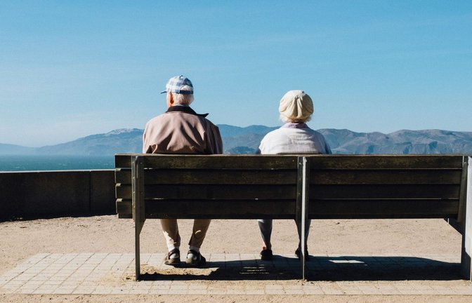 Auf ältere Menschen wird gesellschaftlich oft mit einem negativen Blick geschaut – dabei gebe es viele Potenziale des Alters, meinen Forschende.<span class='image-autor'>Foto: Unsplash/ Matt Bennett</span>