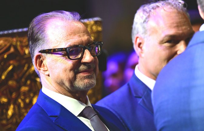 Esa-Chef Aschbacher sagt, er entscheide, wer als erstes zum Mond dürfe.<span class='image-autor'>Foto: Sebastian Gollnow/dpa</span>