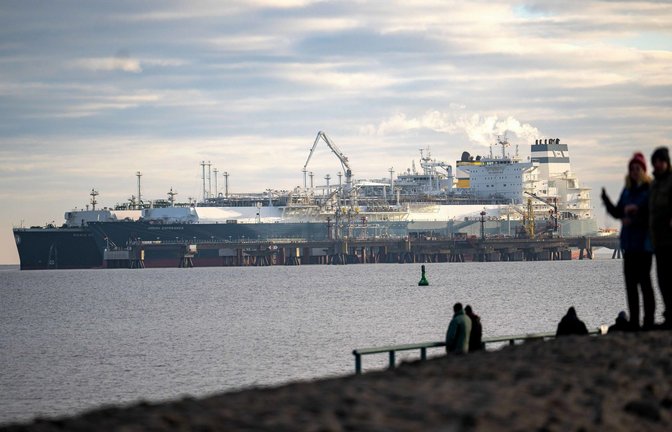 Am LNG-Terminal in Wilhelmshaven können Gas-Tanker entladen werden.<span class='image-autor'>Foto: dpa</span>