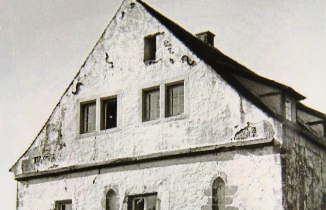 Seltene Aufnahmen der Domäne Rechentshofen: 1968 hatten Manfred Scheck und Ernst Schmidt die Erlaubnis bekommen, sich auf dem Gelände umzusehen.  Fotos: Stadtarchiv Vaihingen