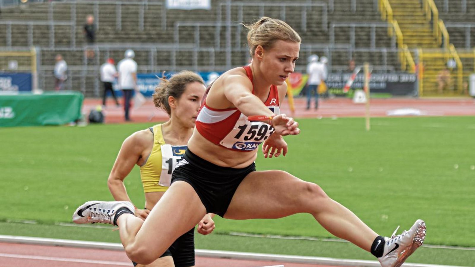 Melanie Böhm sprintete in Ulm die 400 Meter Hürden in der zweitschnellsten von ihr jemals gelaufenen Zeit. Foto: privat Melanie Böhm sprintete in Ulm die 400 Meter Hürden in der zweitschnellsten von ihr jemals gelaufenen Zeit. Foto: privat