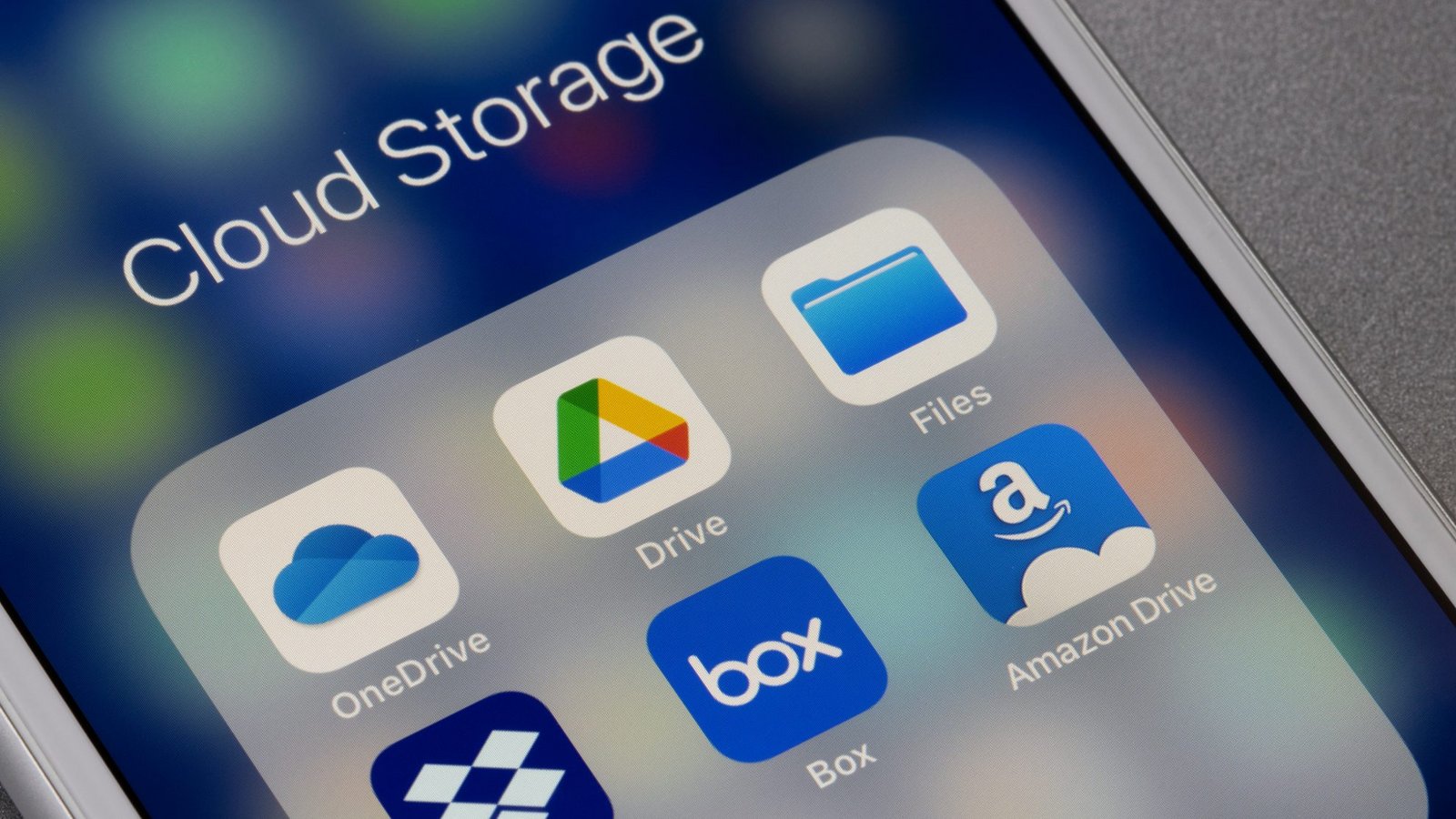 Wo man Downloads auf dem Handy findet, ist vielen ein Rätsel.Foto: Tada Images / shutterstock.com Wo man Downloads auf dem Handy findet, ist vielen ein Rätsel.Foto: Tada Images / shutterstock.com