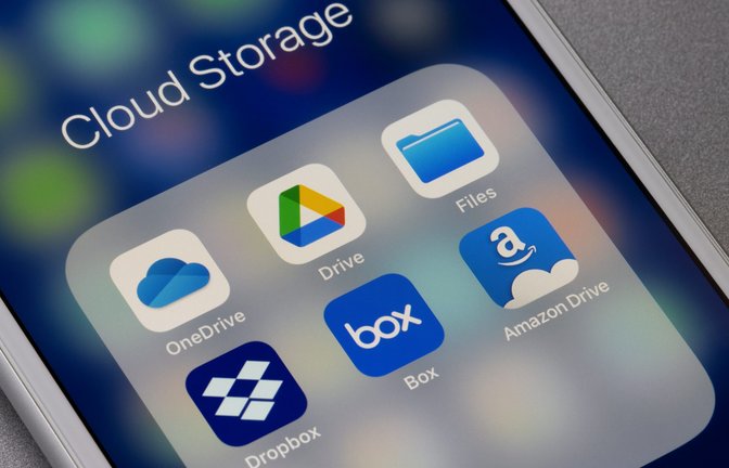 Wo man Downloads auf dem Handy findet, ist vielen ein Rätsel.<span class='image-autor'>Foto: Tada Images / shutterstock.com</span>