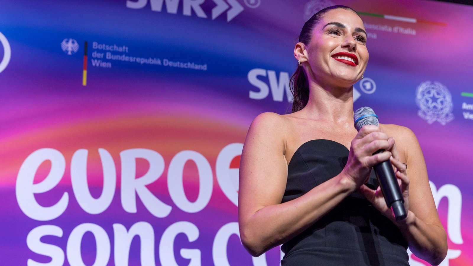 Sarah Engels tritt für Deutschland beim ESC 2026 an.Foto: Jens Büttner/dpa/Jens Büttner