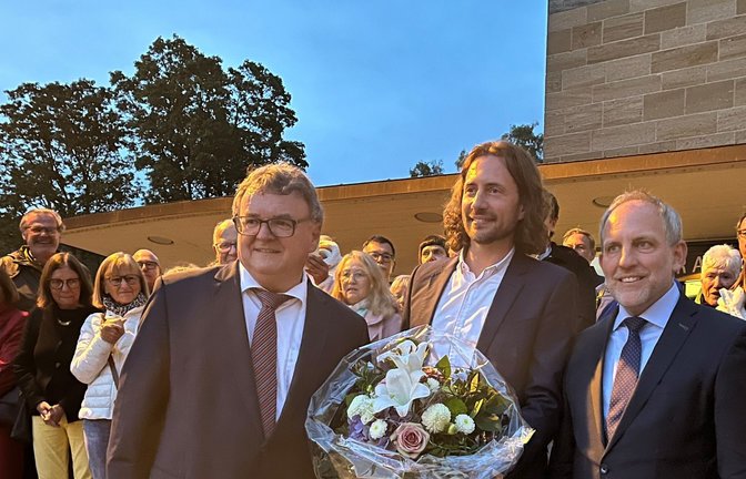 Simon Blümcke (rechts) wurde zum neuen OB von Friedrichshafen gewählt.<span class='image-autor'>Foto: &nbsp;</span>