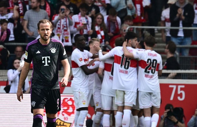 Harry Kane und die Bayern fahren mit einer Niederlage aus Stuttgart nach Hause.<span class='image-autor'>Foto: Bernd Weißbrod/dpa</span>