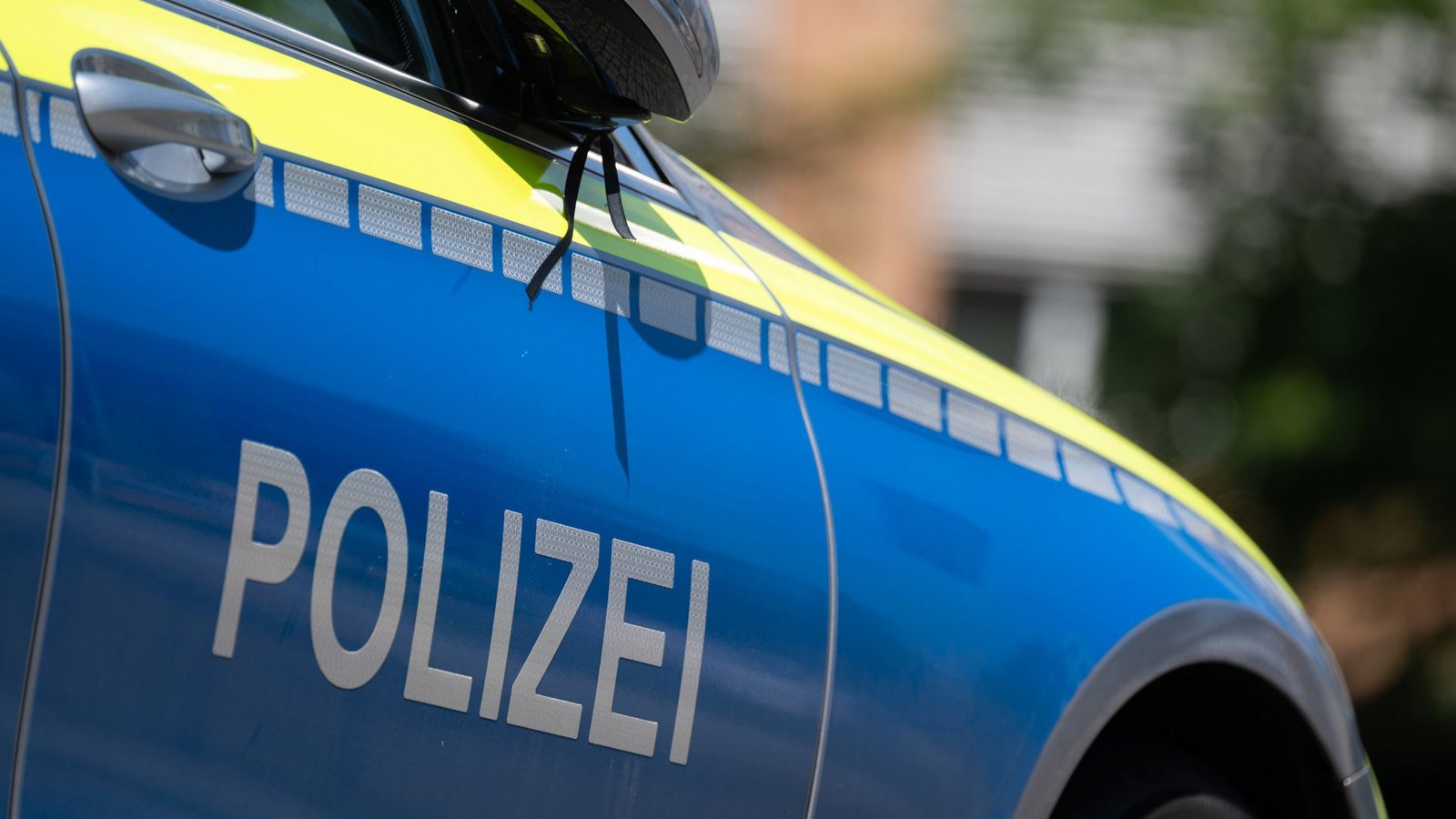 Die Polizei ermittelt gegen den 39-Jährigen. (Symbolbild)Foto: dpa/Marijan Murat