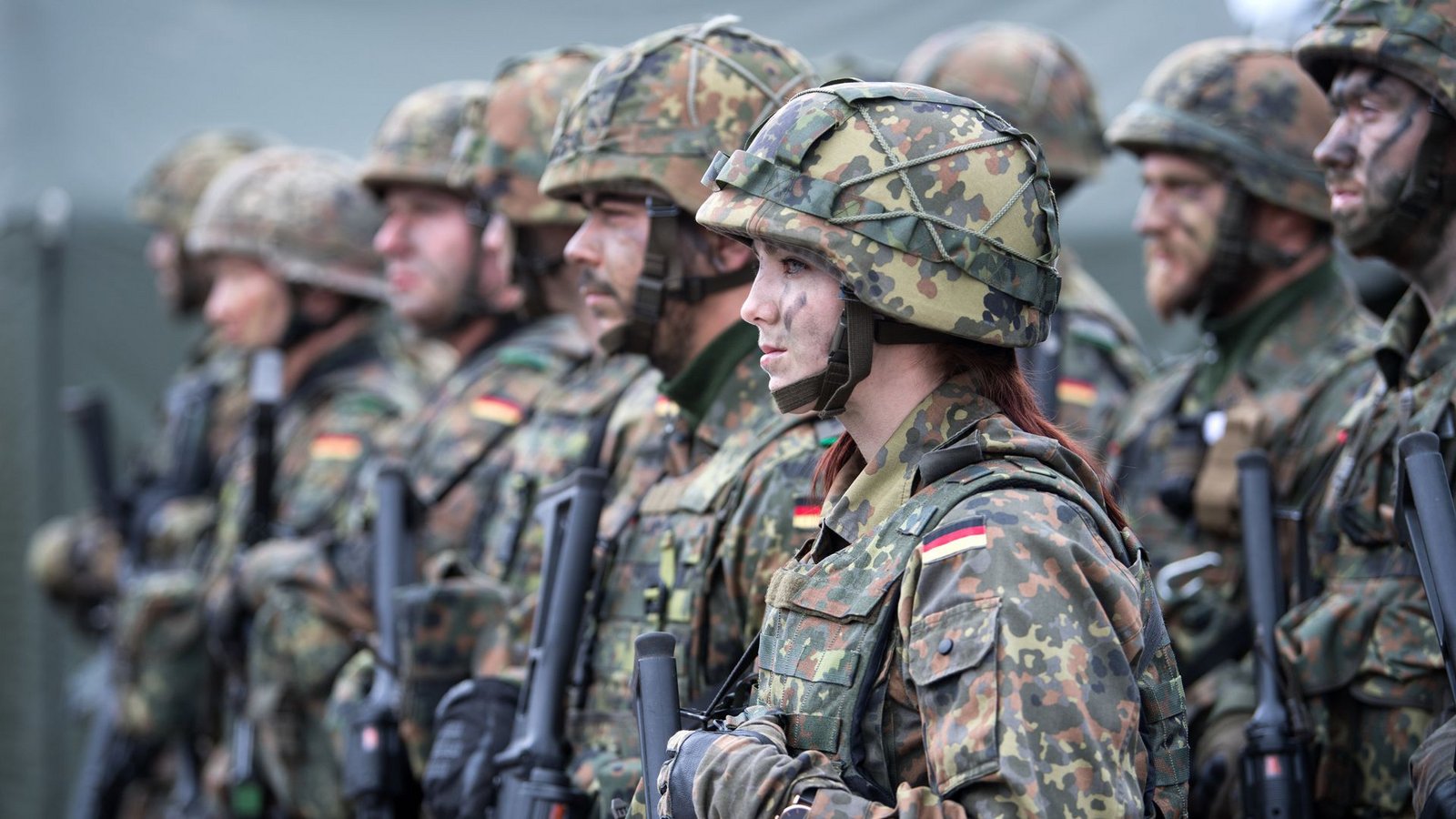 Längst sind Frauen Teil der Bundeswehr – eine Wehrpflicht gilt für sie aktuell aber nicht.Foto: dpa/Bernd von Jutrczenka Längst sind Frauen Teil der Bundeswehr – eine Wehrpflicht gilt für sie aktuell aber nicht.Foto: dpa/Bernd von Jutrczenka