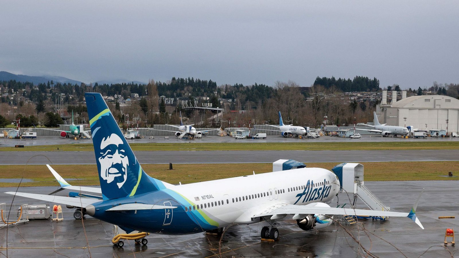 Eine Boeing 737 Max der Alaska AirlinesFoto: AFP/JASON REDMOND