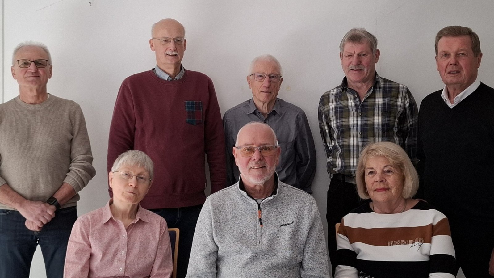 Die neue Vorstandschaft des Schwäbischen Albvereins in Enzweihingen. Fotos: p Die neue Vorstandschaft des Schwäbischen Albvereins in Enzweihingen. Fotos: p