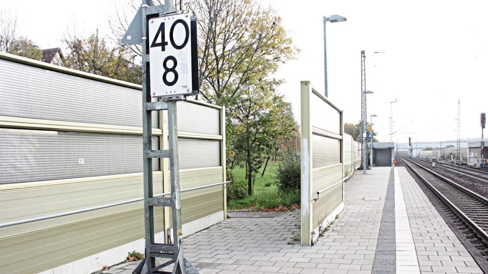In Fahrtrichtung Mühlacker ist der Illinger Bahnhof barrierefrei zu erreichen. Für die andere Richtung gilt das nicht. Fotos: Rostek In Fahrtrichtung Mühlacker ist der Illinger Bahnhof barrierefrei zu erreichen. Für die andere Richtung gilt das nicht. Fotos: Rostek