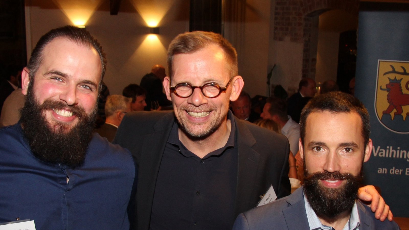 Gastgeber beim Wirtschaftsgespräch im Steig 1903 (von links): Pächter Alexandrina und Marko Kraljevic, Oberbürgermeister Uwe Skrzypek, Investor Benjamin Geier und Wirtschaftsförderer Martin Säurle.  Fotos: Banholzer