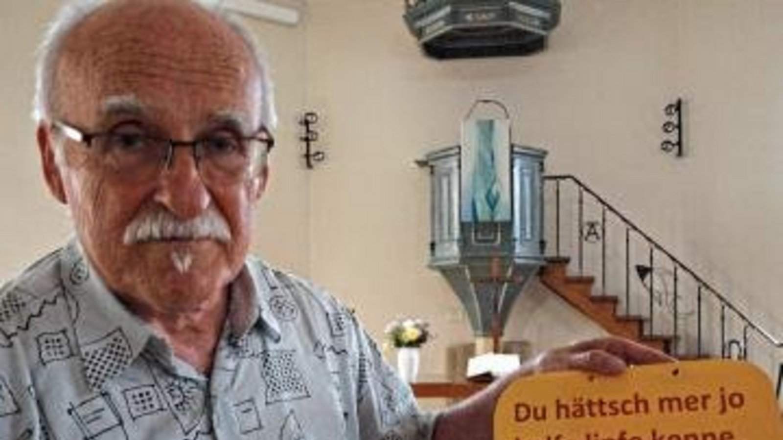 Wolfgang Müller folgte Martin Luthers Anweisung und schaute bei seinem Mundartgottesdienst dem Volk aufs Maul. Foto: Filitz Wolfgang Müller folgte Martin Luthers Anweisung und schaute bei seinem Mundartgottesdienst dem Volk aufs Maul. Foto: Filitz