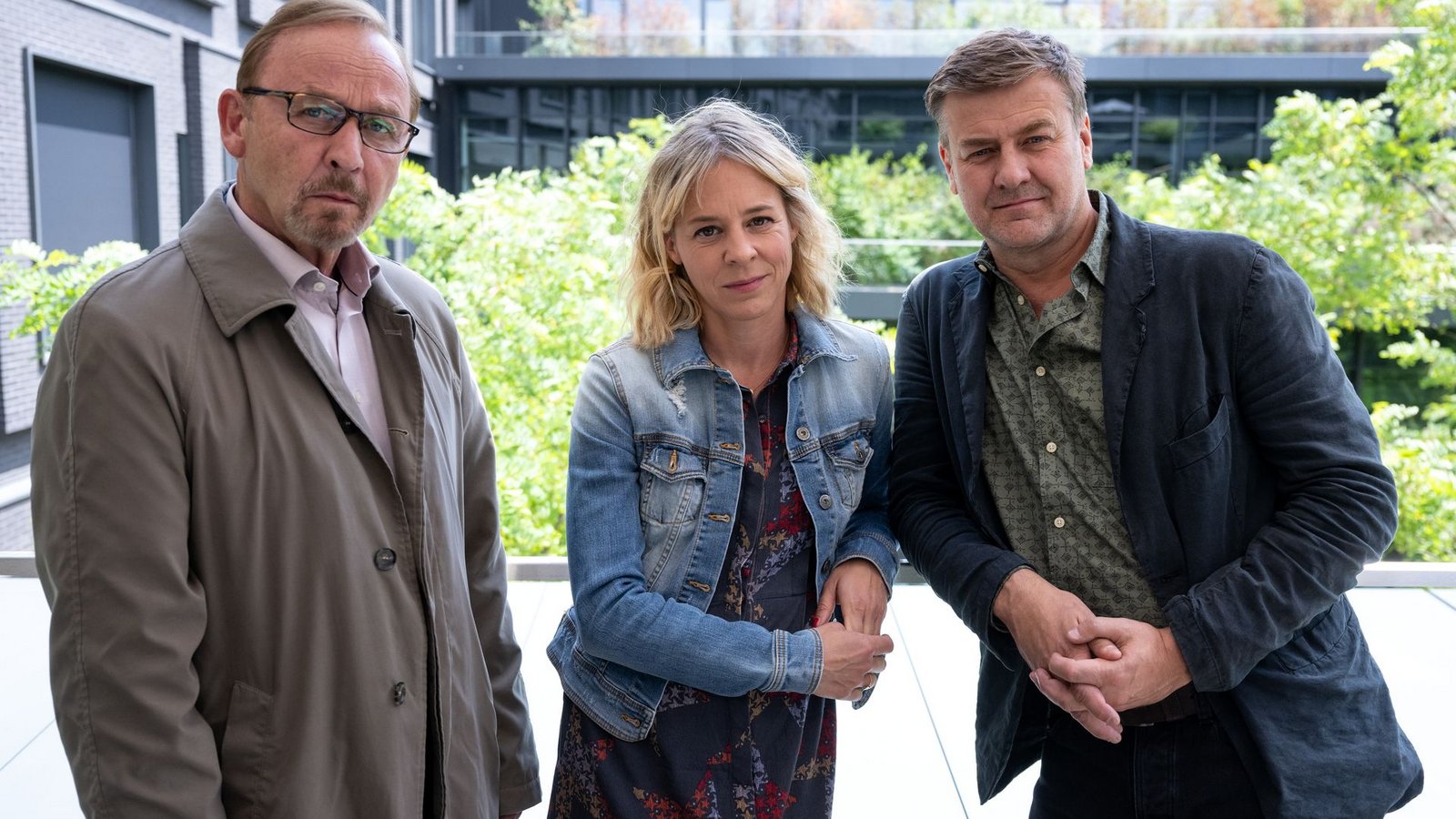 Held (l) spielte unter anderem den Kommissar Ludwig Schaller in der ZDF-Krimireihe "München Mord" an der Seite von Bernadette Heerwagen (M) und Marcus Mittermeier (r).Foto: Sven Hoppe/dpa Held (l) spielte unter anderem den Kommissar Ludwig Schaller in der ZDF-Krimireihe "München Mord" an der Seite von Bernadette Heerwagen (M) und Marcus Mittermeier (r).Foto: Sven Hoppe/dpa