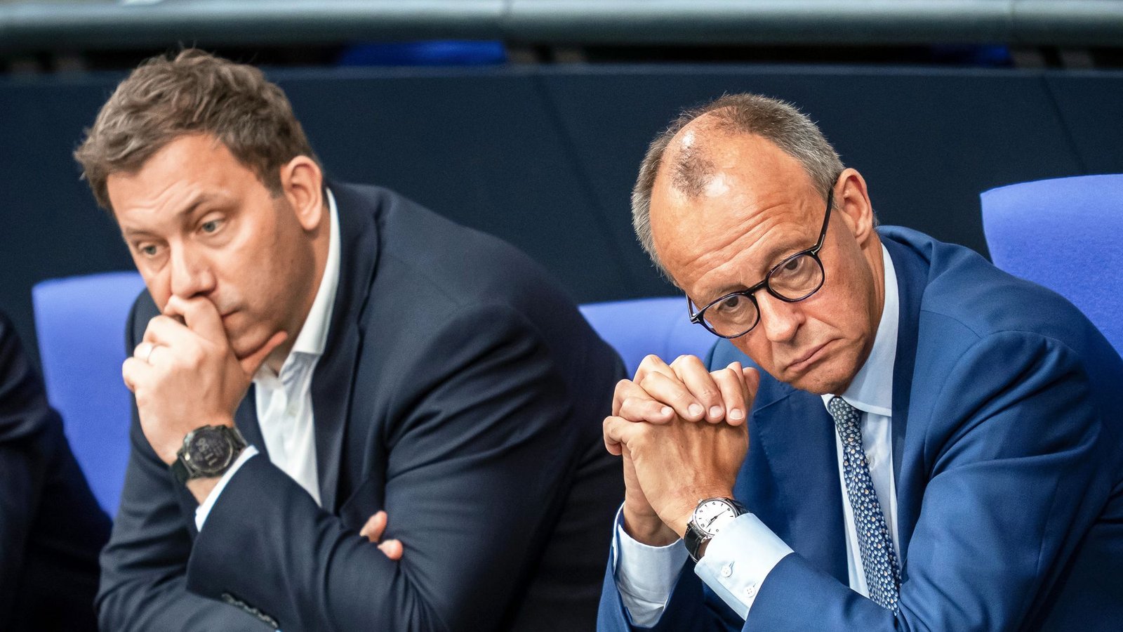 Gesprächsbedarf in Sachen Erbschaftssteuer: SPD-Chef Lars Klingbeil und Bundeskanzler Friedrich Merz (CDU).Foto: Michael Kappeler/dpa Gesprächsbedarf in Sachen Erbschaftssteuer: SPD-Chef Lars Klingbeil und Bundeskanzler Friedrich Merz (CDU).Foto: Michael Kappeler/dpa