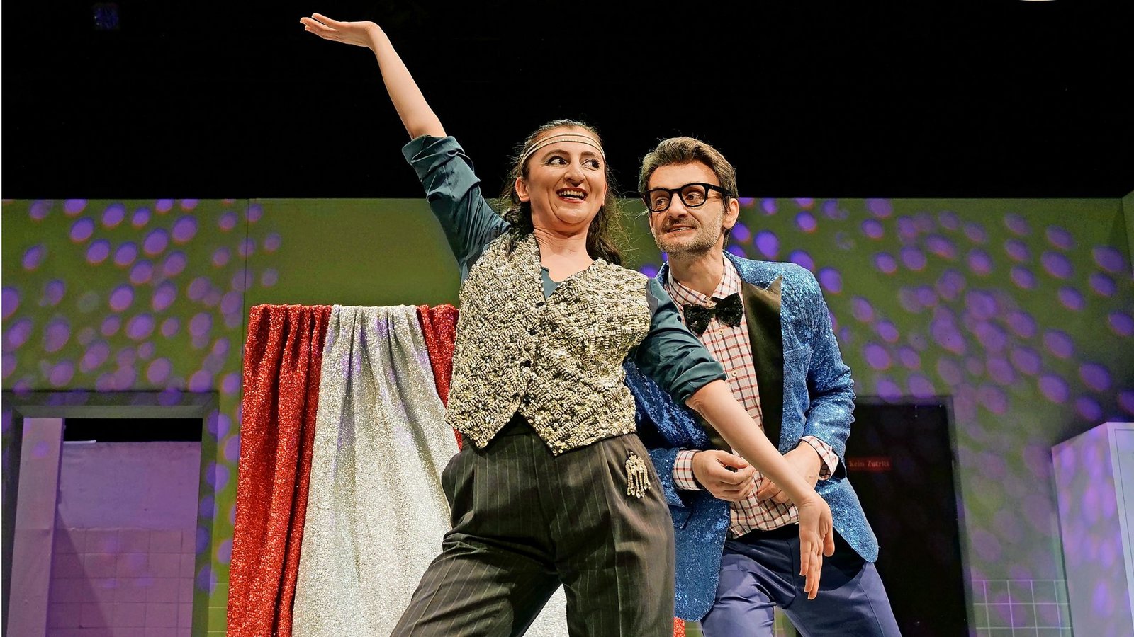 Konfetti! Stefanie Matkovic und Manuel KrstanovicFoto: Tribühne/Anton Avdielev