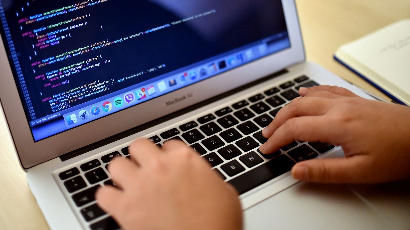 Frauen in Digitalberufen weiterhin stark unterrepräsentiert. (Symbolbild)Foto: Britta Pedersen/dpa-Zentralbild/dpa