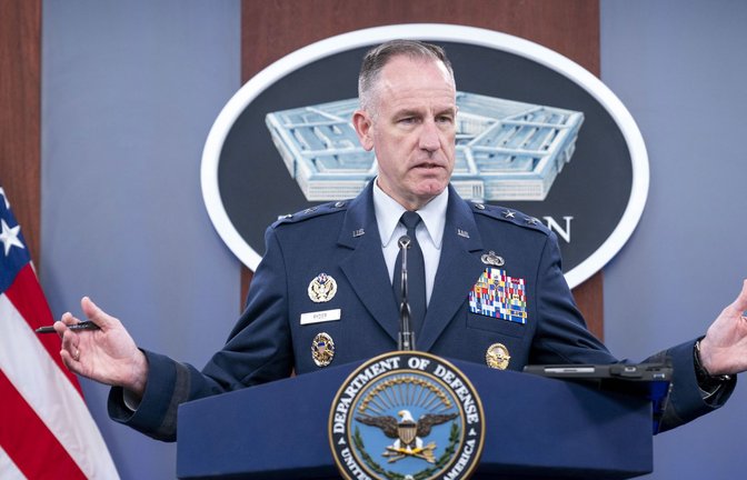 Pentagon-Pressesprecher Generalmajor Pat Ryder. Die US-Regierung hat den Verkauf von 600 Patriot-Raketen an Deutschland genehmigt (Archivfoto).<span class='image-autor'>Foto: dpa/Kevin Wolf</span>