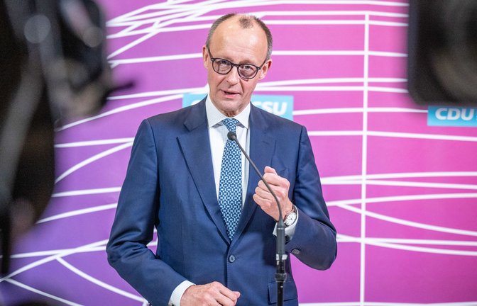 Zumindest distanziert sich Friedrich Merz klar von der AfD.<span class='image-autor'>Foto: dpa/Michael Kappeler</span>