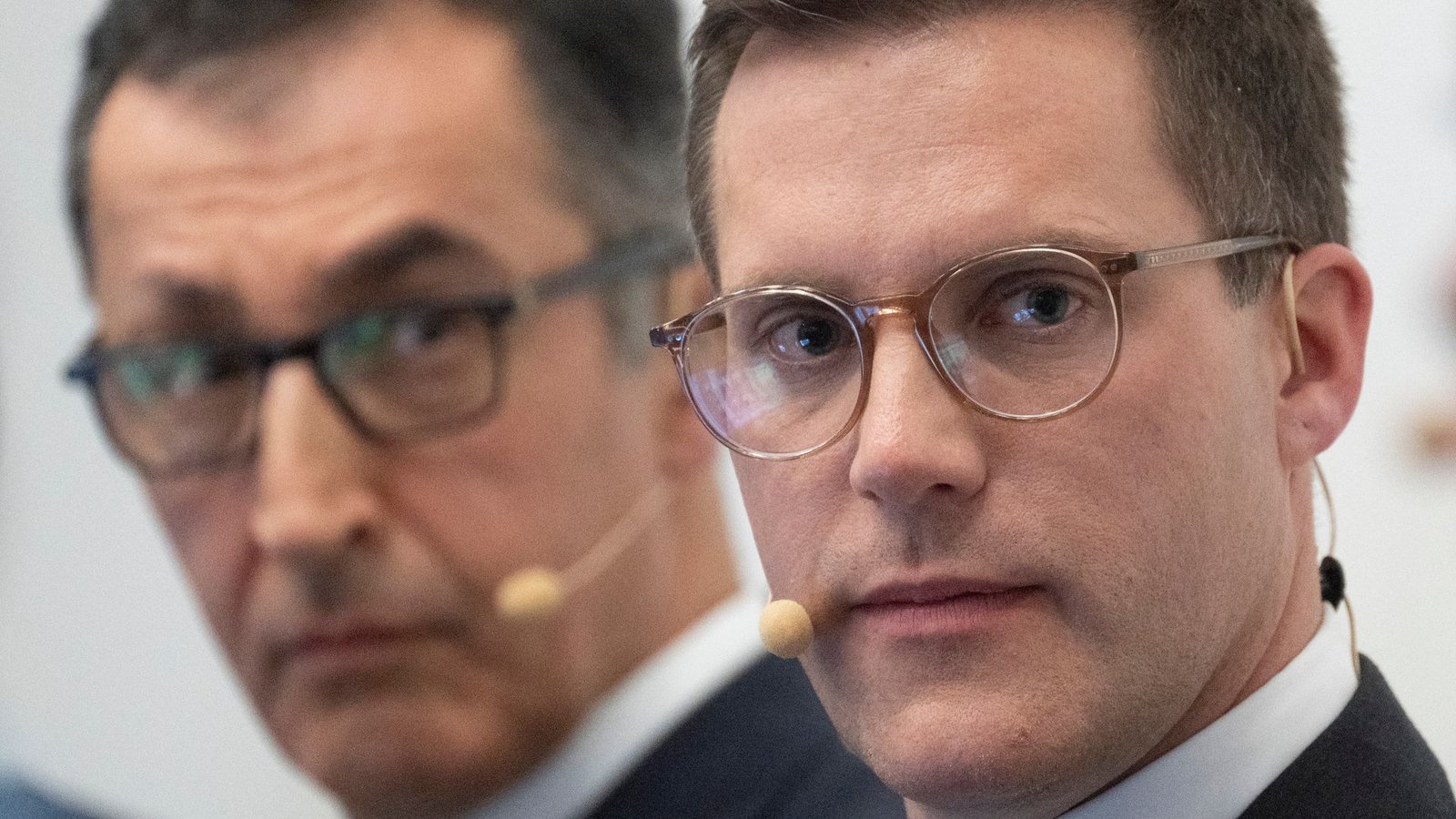 Özdemir ist Hagel in den Umfragen auf den Fersen.Foto: Marijan Murat/dpa Özdemir ist Hagel in den Umfragen auf den Fersen.Foto: Marijan Murat/dpa