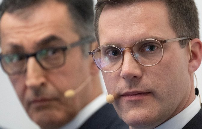 Özdemir ist Hagel in den Umfragen auf den Fersen.<span class='image-autor'>Foto: Marijan Murat/dpa</span>