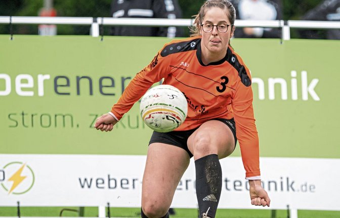 Anna Winkler spielt seit der B-Jugend im Trikot des TSV Calw, der heute und morgen den Champions-Cup ausrichtet. Foto: DFBL/Schönwandt