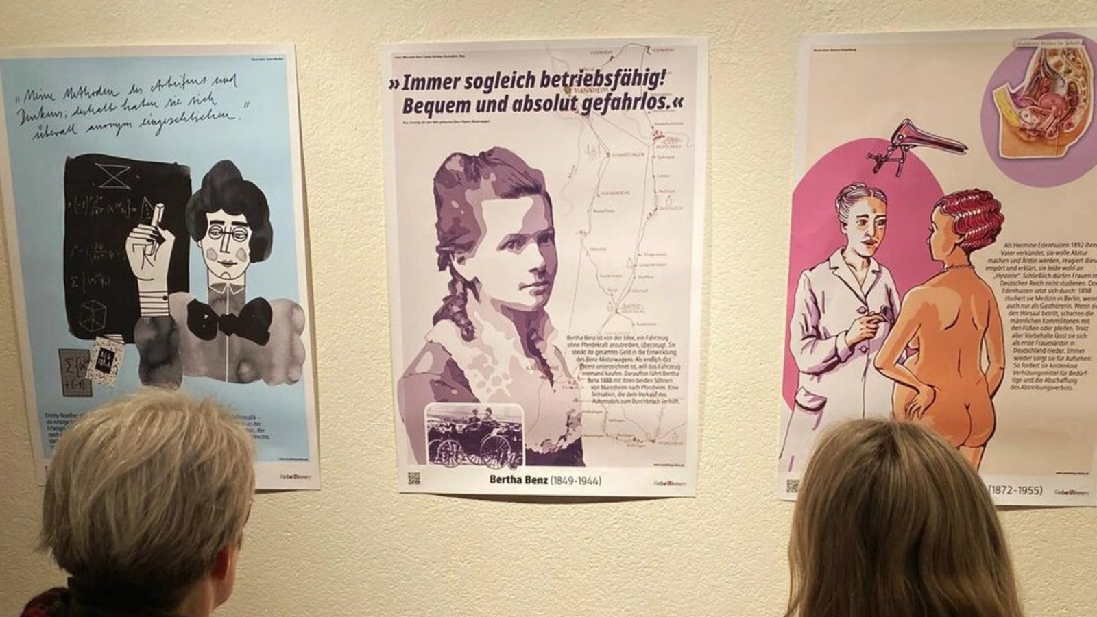 Auf Plakaten werden die „rebellischen Frauen“ vorgestellt.Foto: Bürgerverein Schönberg/Wilhelm Mierendorf Auf Plakaten werden die „rebellischen Frauen“ vorgestellt.Foto: Bürgerverein Schönberg/Wilhelm Mierendorf