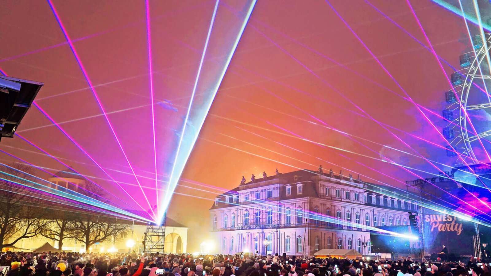 Eine Lichtershow und ein Bühnenprogramm wie Ende 2024 wird es in der City zum Jahreswechsel auf 2026 nicht geben.Foto: Andreas Rosar Eine Lichtershow und ein Bühnenprogramm wie Ende 2024 wird es in der City zum Jahreswechsel auf 2026 nicht geben.Foto: Andreas Rosar
