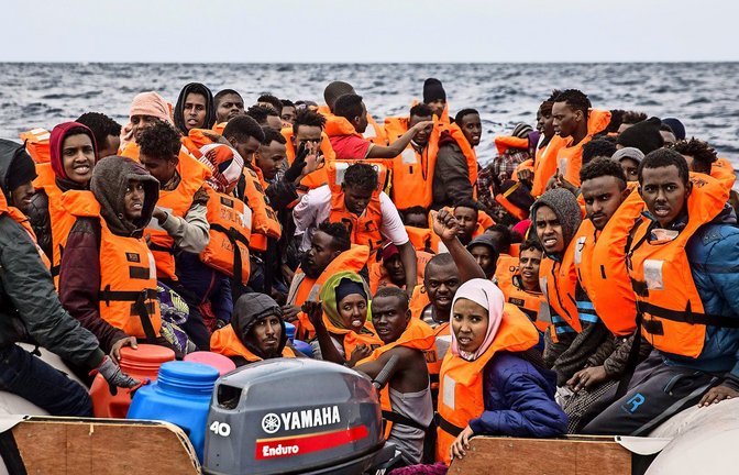 Flucht über das Mittelmeer – Länder mit einer EU-Außengrenze haben die größten Probleme.<span class='image-autor'>Foto: dpa/Olmo Calvo</span>