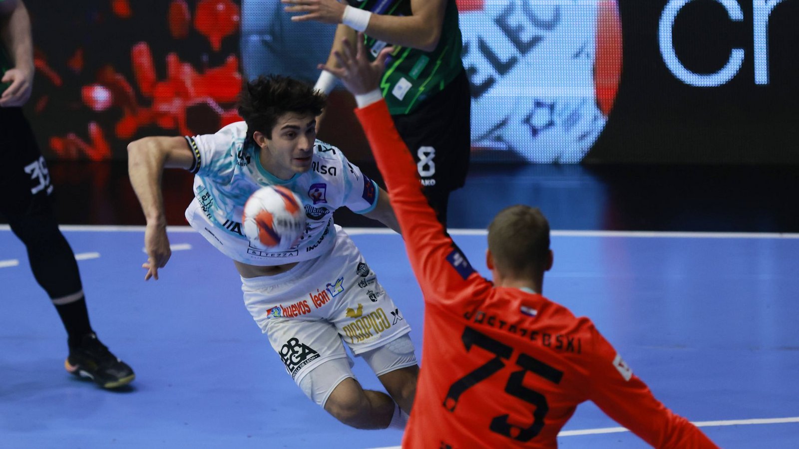 Dario Sanz verstärkt den TVB ab Sommer.Foto: IMAGO/Xinhua Dario Sanz verstärkt den TVB ab Sommer.Foto: IMAGO/Xinhua