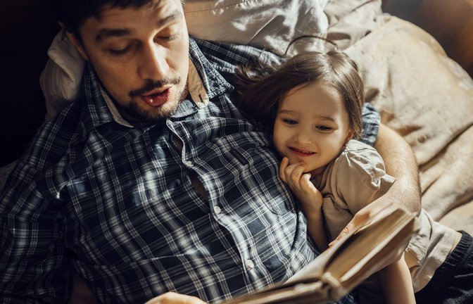 Um eine gute Beziehung zu Kindern zu führen, braucht es Zeit, sagt Tillman Prüfer.<span class='image-autor'>Foto: imago  //Anastasiya Amraeva</span>