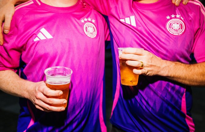 Bei der Fußball-Weltmeisterschaft 2026 in den USA, Kanada und Mexiko soll es in Deutschland wieder Public Viewings geben.<span class='image-autor'>Foto: picture alliance/dpa | Philipp von Ditfurth</span>