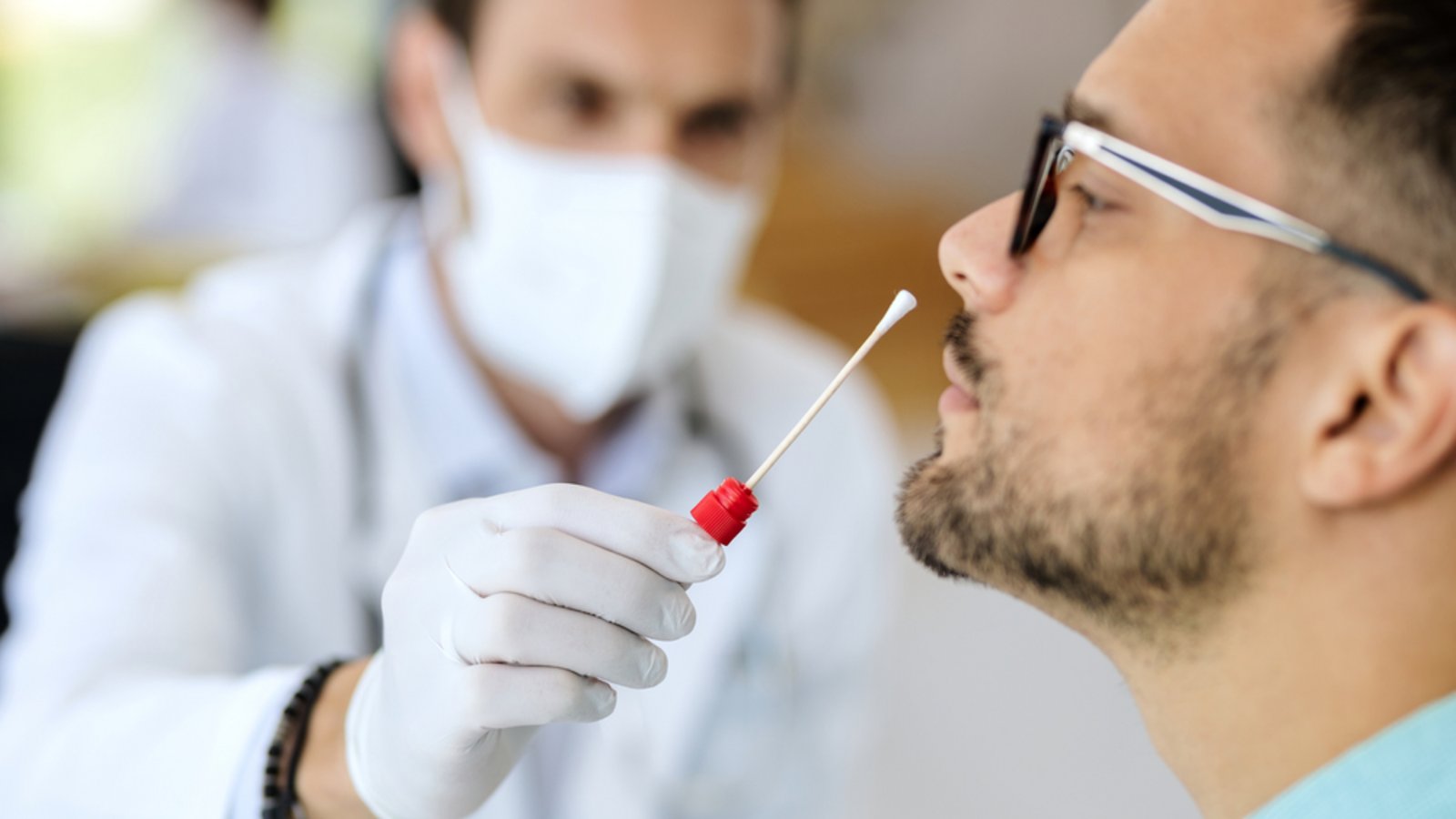 Wer einen PCR-Test braucht, bekommt auch einen.Foto: Drazen Zigic / shutterstock.com Wer einen PCR-Test braucht, bekommt auch einen.Foto: Drazen Zigic / shutterstock.com