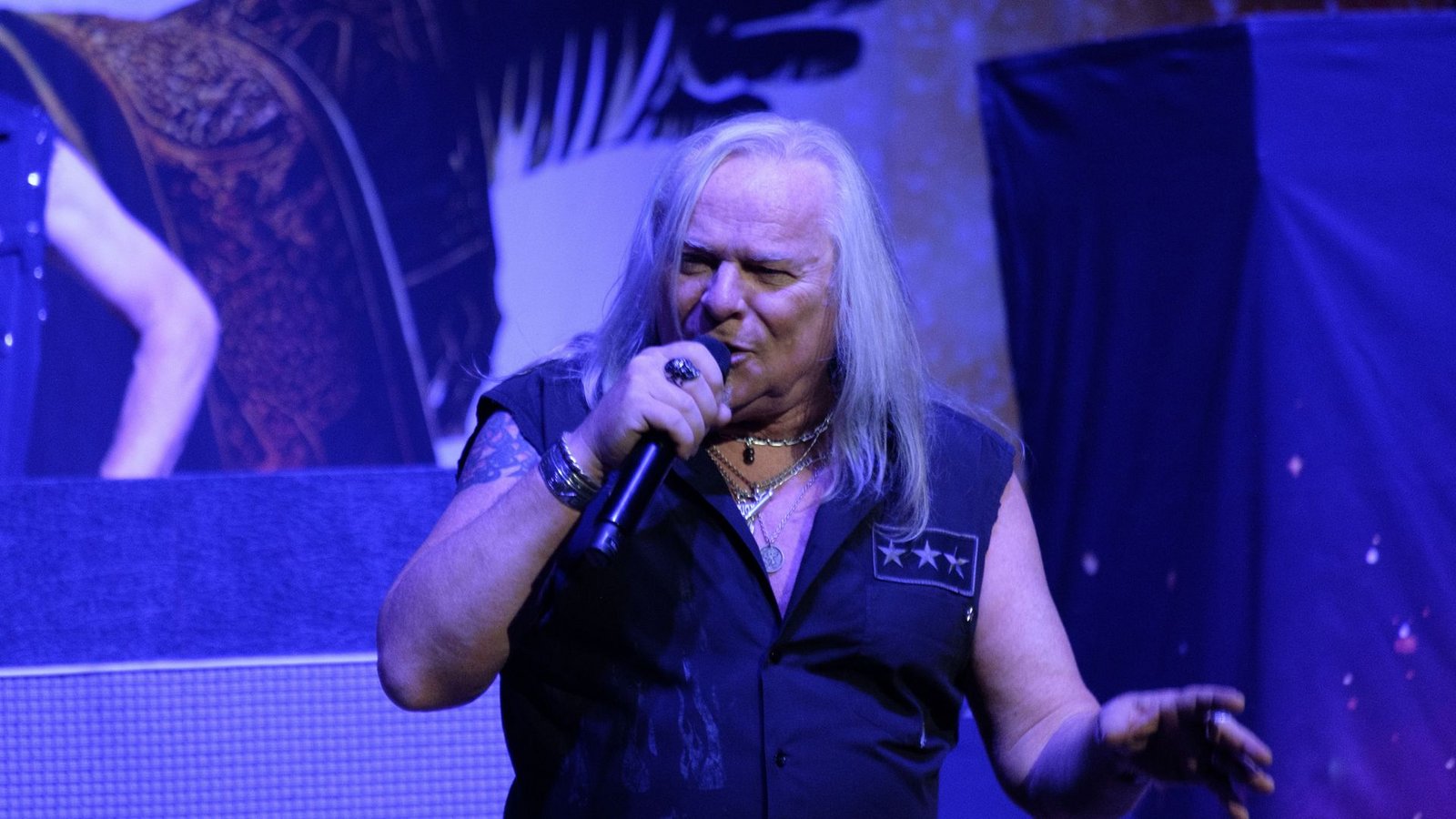 Bernie Shaw, 69 Jahre junger Sänger von Uriah Heep, ist gut bei Stimme. Er erreicht noch alle Höhen.Foto: Lichtgut/Philipp Malmann Bernie Shaw, 69 Jahre junger Sänger von Uriah Heep, ist gut bei Stimme. Er erreicht noch alle Höhen.Foto: Lichtgut/Philipp Malmann