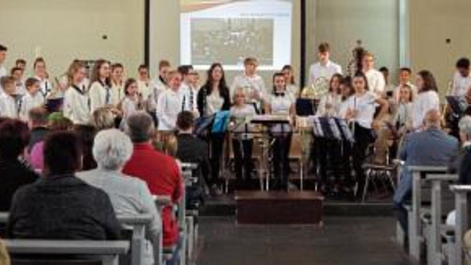 Großen Applaus gab es für das Konzert in der [[br]]St. Stephanuskirche.  Foto: p
