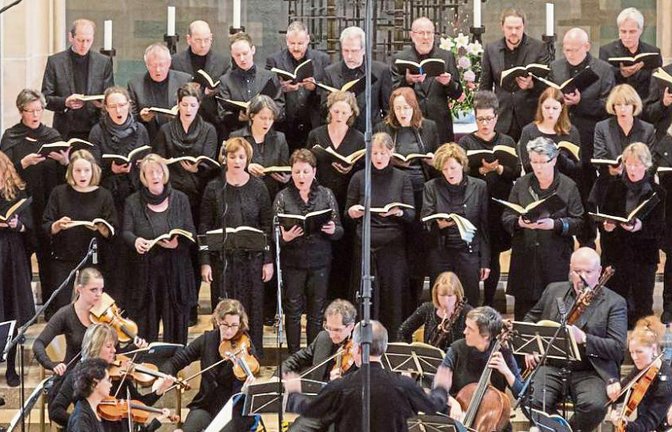 Der Motettenchor des Kirchenbezirks hat am Samstag seinen Auftritt in der Hochdorfer Kirche. Foto: Martin