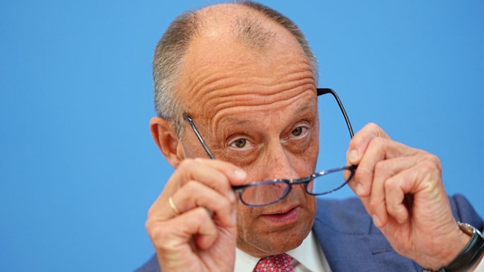 Friedrich Merz auf der Sommer-Pressekonferenz: Der Kanzler gibt sich zuversichtlich.Michael Kappeler/dpa Friedrich Merz auf der Sommer-Pressekonferenz: Der Kanzler gibt sich zuversichtlich.Michael Kappeler/dpa